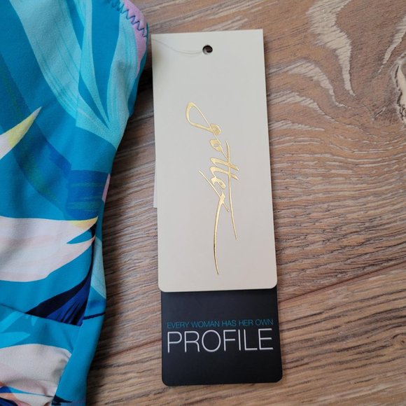 111. Profile by Gottex Underwire Tankini Top. Light blue tropical. Size 12. NWT - Picture 3 of 4